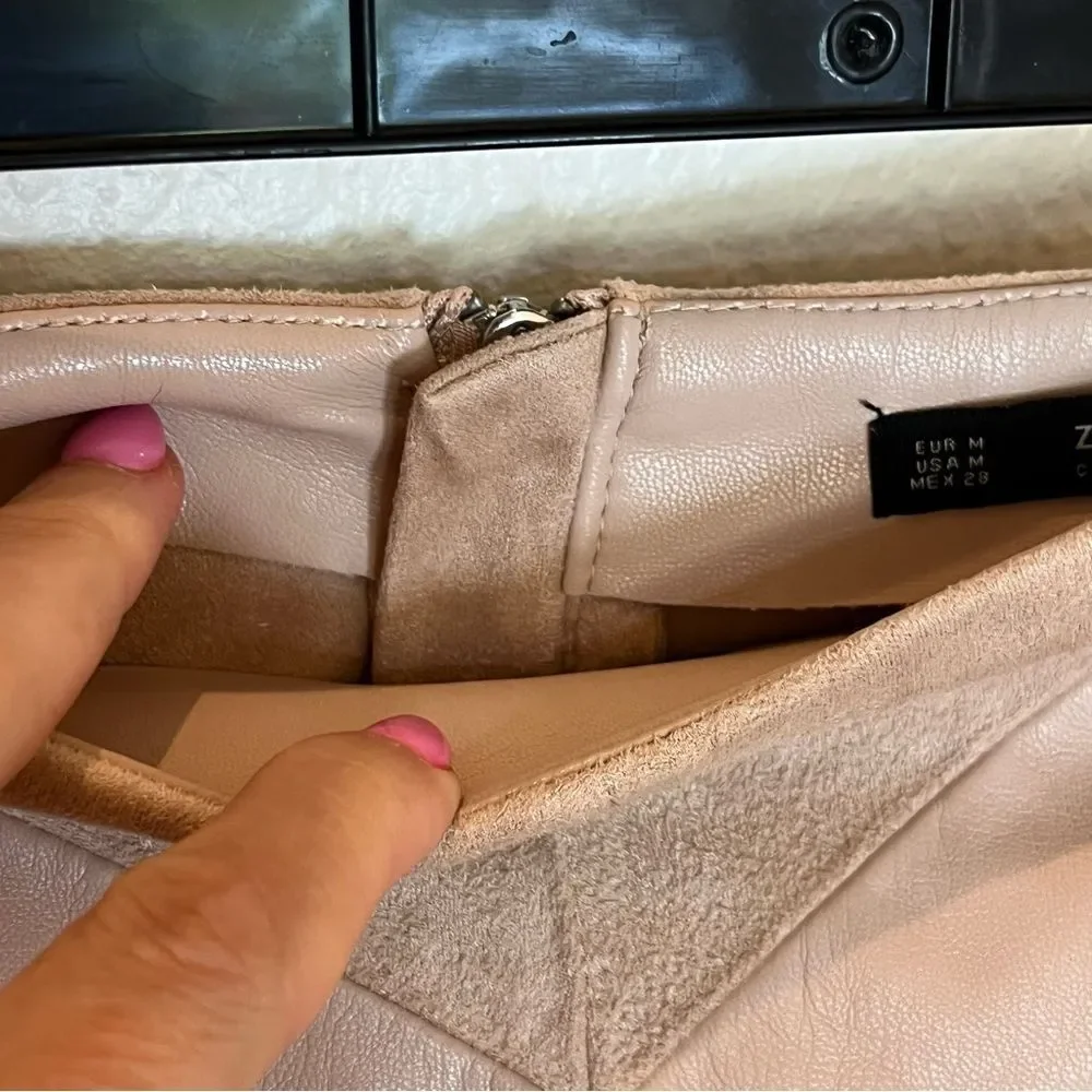 Zara Basic Mixed Faux Leather A-Line Mini Skirt in Soft Pink size Medium